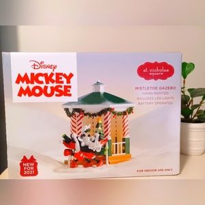 Disney's Mistletoe Gazebo